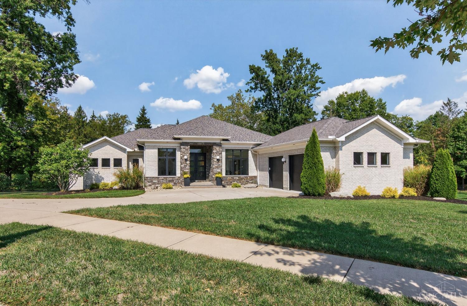 5802 Chestnut Ridge Drive Cincinnati, OH 45230 - Photo 1 of 42