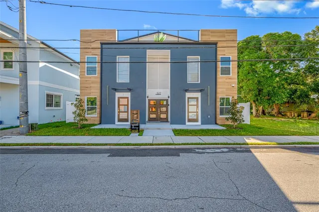 a house view with a outdoor space