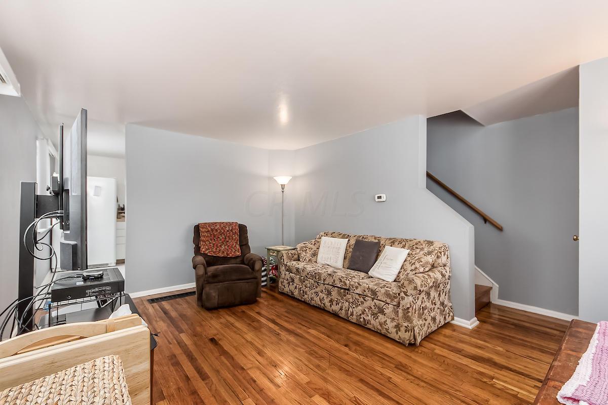 776 Elaine Road Whitehall, OH 43213 - Photo 6 of 25