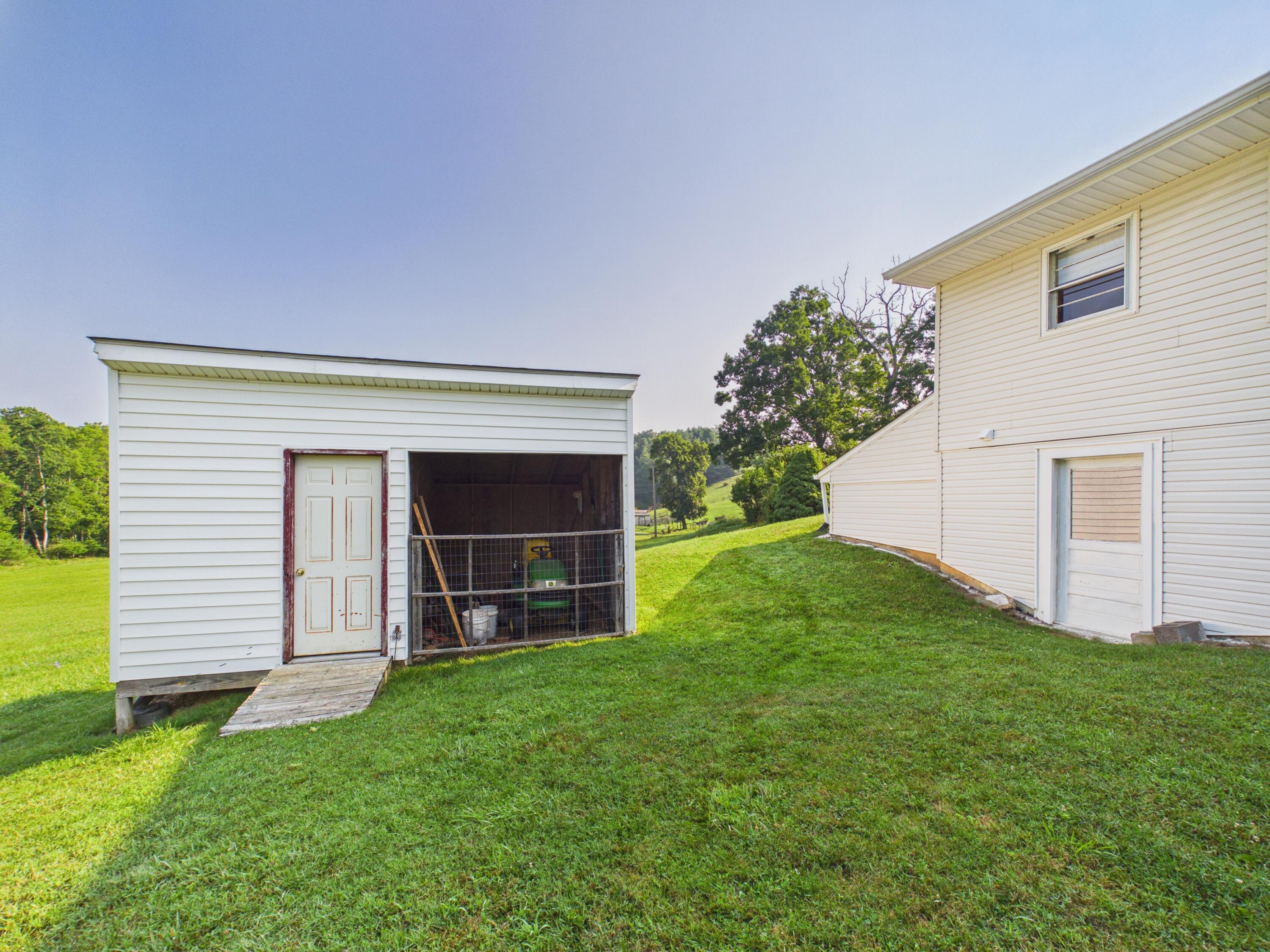 878 Sugar Tree Road Southwest Willis, VA 24380 - Photo 19 of 28 Sugar Tree (7)