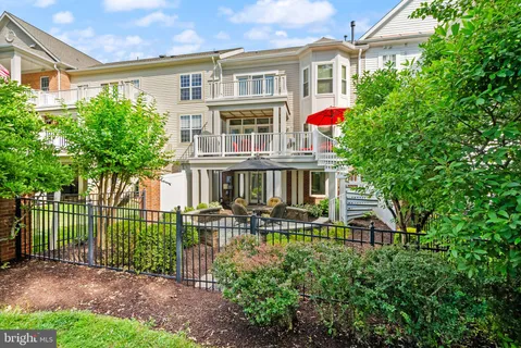 $990,000 | 18402 Lanier Island Square, Leesburg, VA 20176