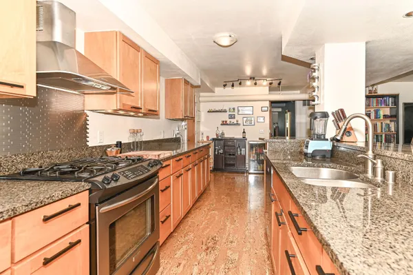 $280,000 | 1904 North Farwell Avenue, Unit N, Milwaukee, WI 53202