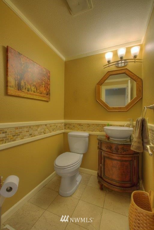18633 110th Place Southeast Renton, WA 98055 - Photo 11 of 24