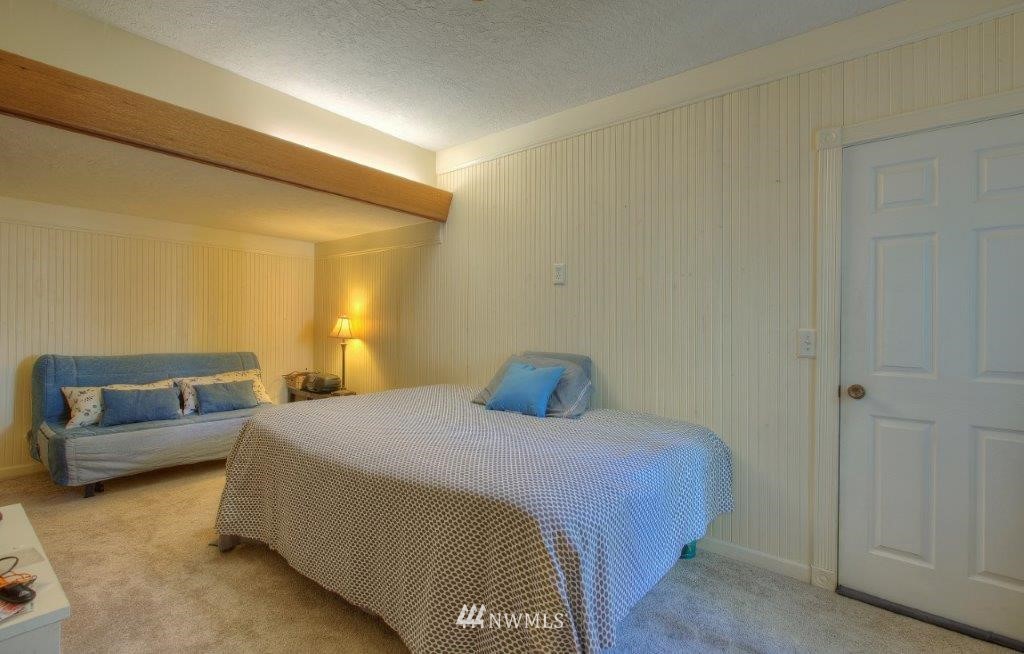 18633 110th Place Southeast Renton, WA 98055 - Photo 12 of 24