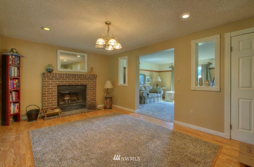 18633 110th Place Southeast Renton, WA 98055 - Photo 6 of 24