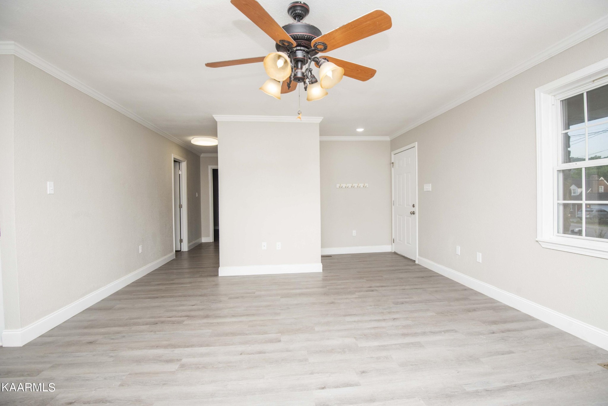 305 West Spring Street Oliver Springs, TN 37840 - Photo 13 of 29 Gallery Image 13
