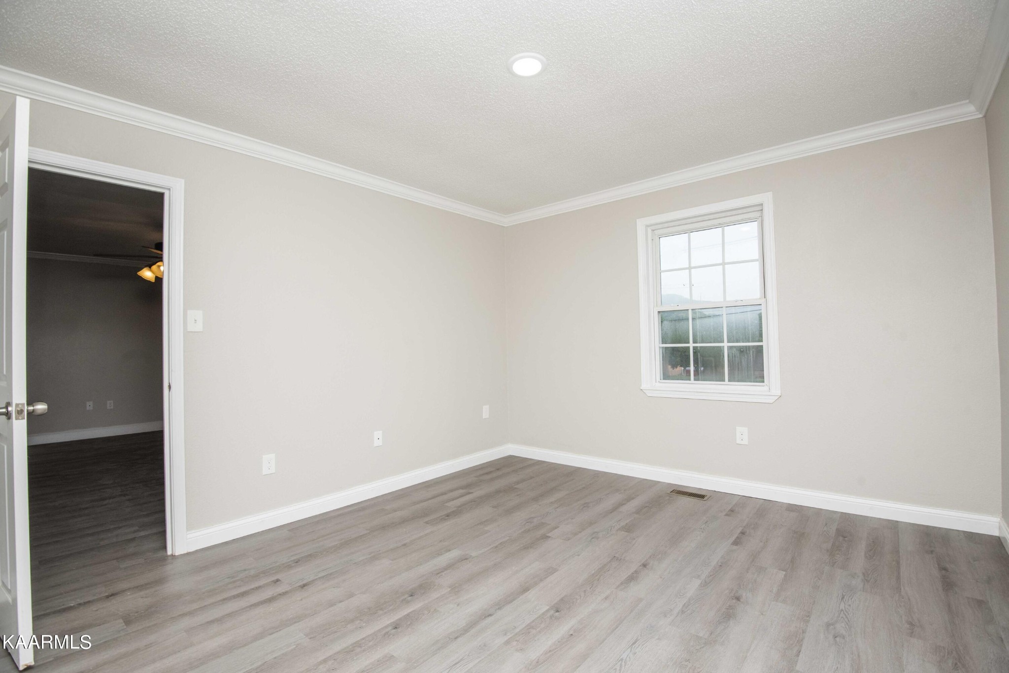 305 West Spring Street Oliver Springs, TN 37840 - Photo 17 of 29 Gallery Image 17