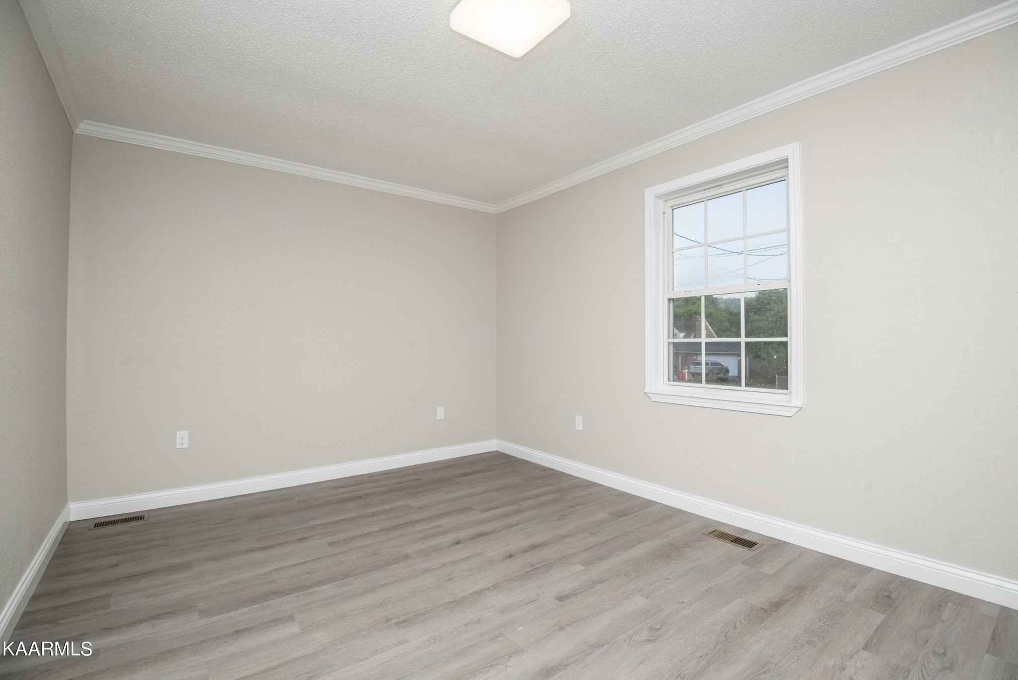 305 West Spring Street Oliver Springs, TN 37840 - Photo 24 of 29 Gallery Image 24
