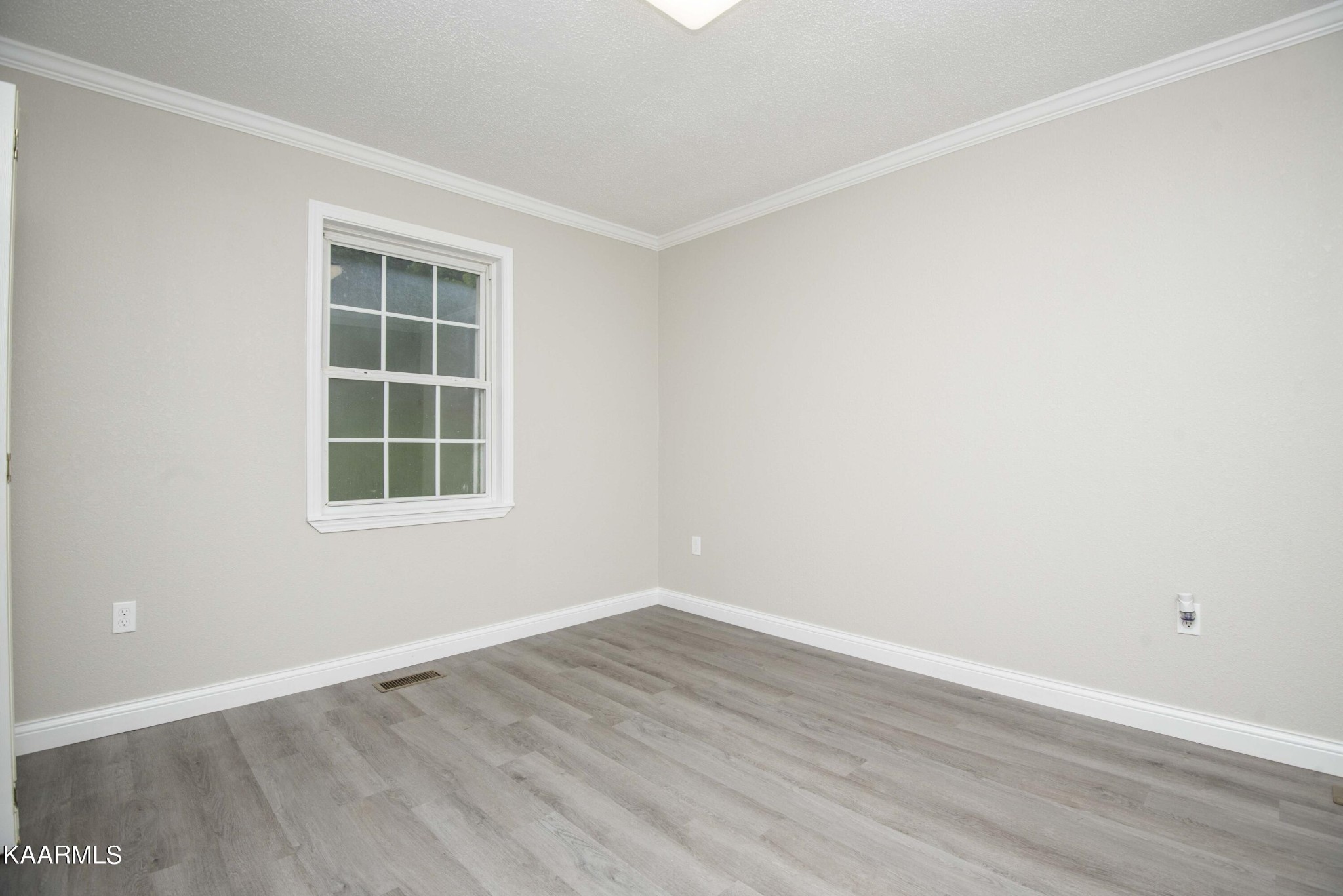 305 West Spring Street Oliver Springs, TN 37840 - Photo 28 of 29 Gallery Image 28