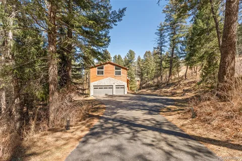 $1,050,000 | 8722 Ault Lane, Morrison, CO 80465