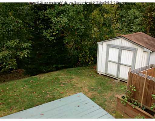 1804 Huber Road Charleston, WV 25314 - Photo 16 of 16 Yard/Garden.