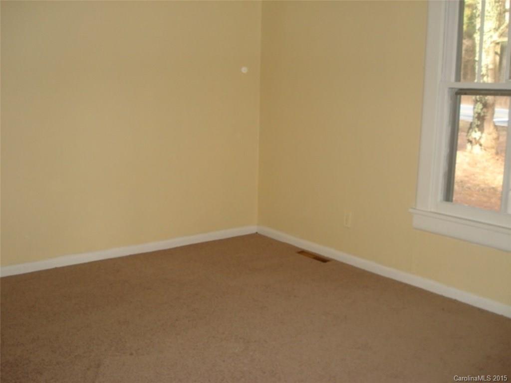 330 Barringer Road Salisbury, NC 28147 - Photo 3 of 10 an empty room with windows