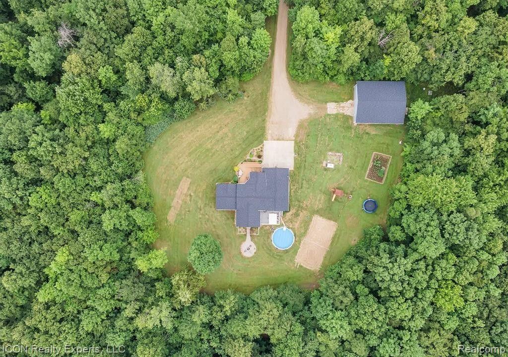 5856 Peck Road Brown City, MI 48416 - Photo 8 of 64