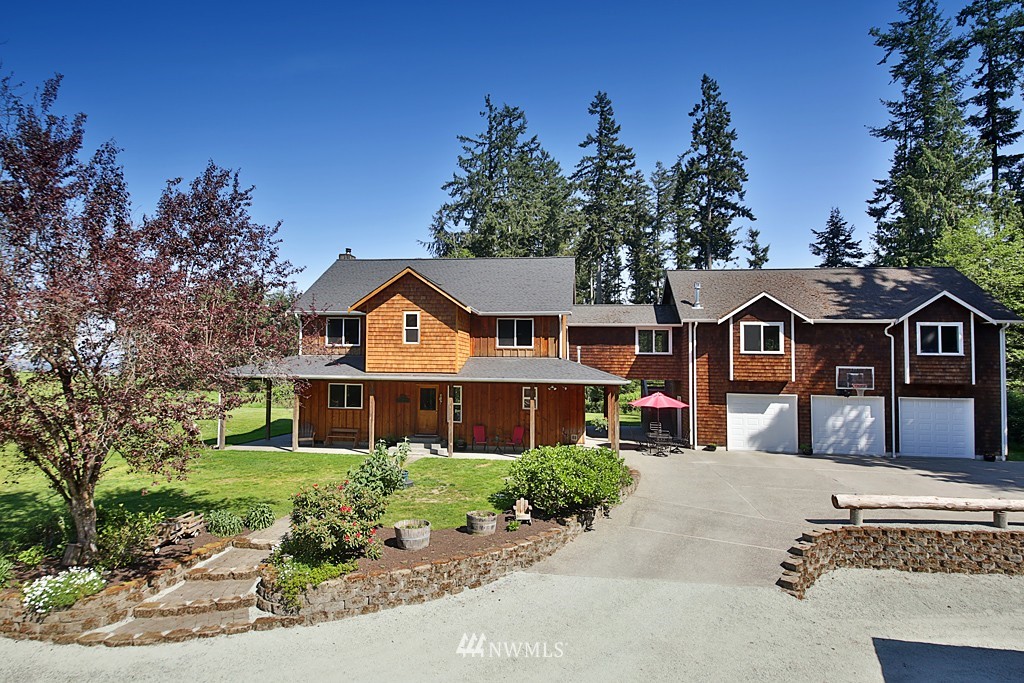 6595 Heggenes Road Clinton, WA 98236 - Photo 1 of 25 Gallery Image 1