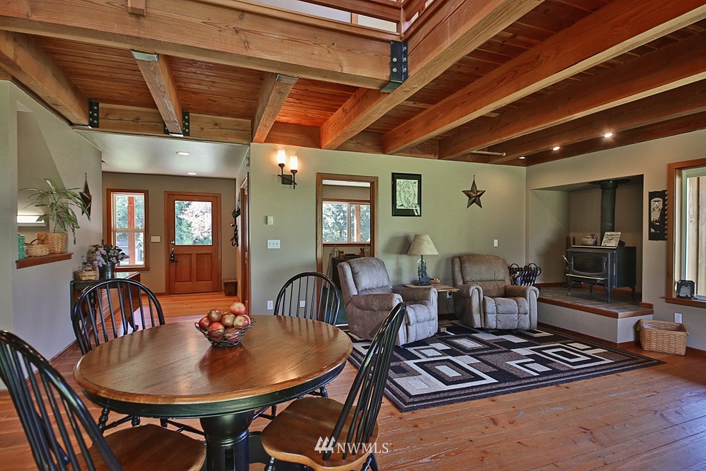6595 Heggenes Road Clinton, WA 98236 - Photo 12 of 25 Gallery Image 12