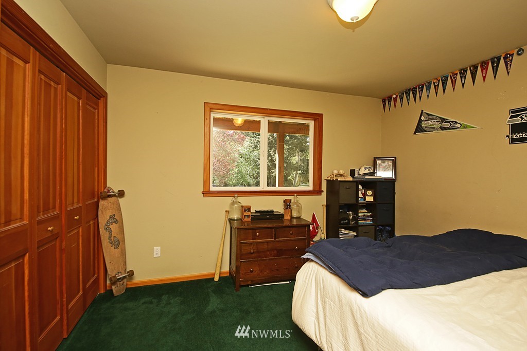 6595 Heggenes Road Clinton, WA 98236 - Photo 14 of 25 Gallery Image 14