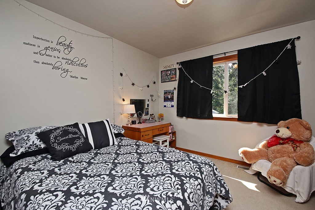 6595 Heggenes Road Clinton, WA 98236 - Photo 19 of 25 Gallery Image 19