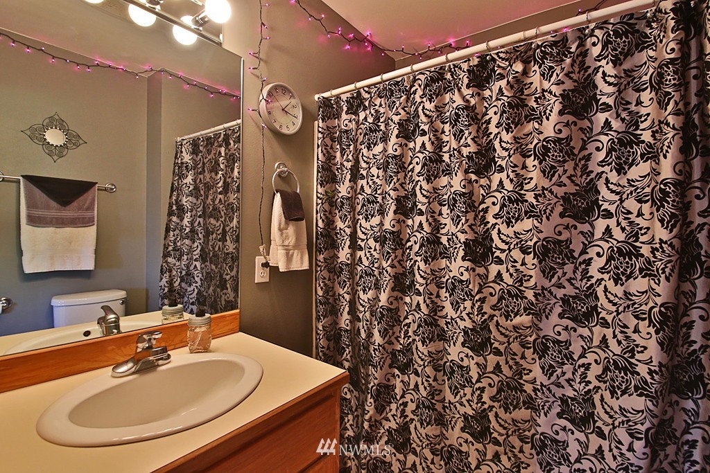 6595 Heggenes Road Clinton, WA 98236 - Photo 20 of 25 Gallery Image 20