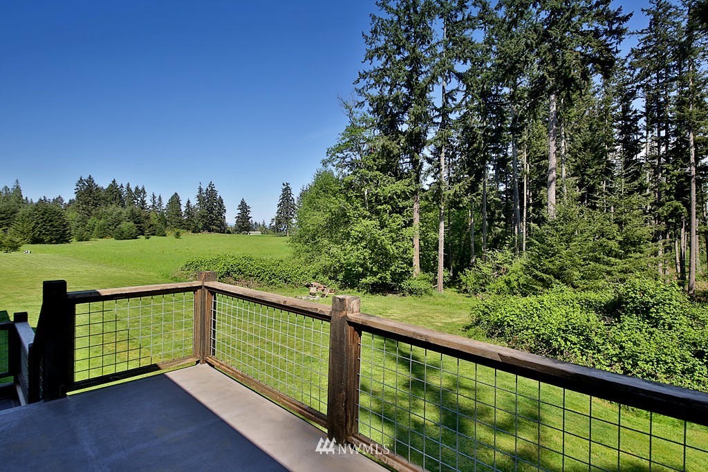 6595 Heggenes Road Clinton, WA 98236 - Photo 7 of 25 Gallery Image 7
