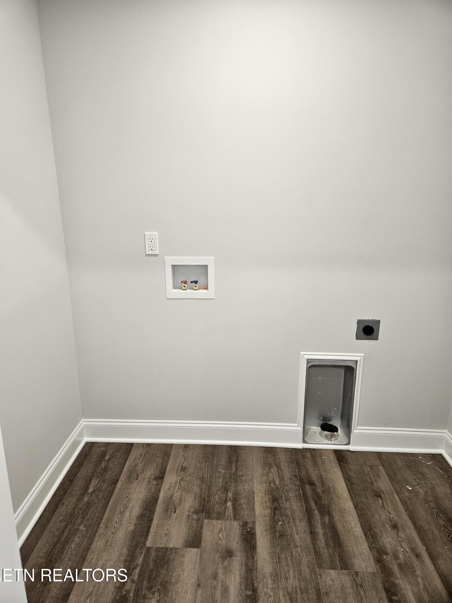 260 Thompson Road Madisonville, TN 37354 - Photo 17 of 34 20260120_103558