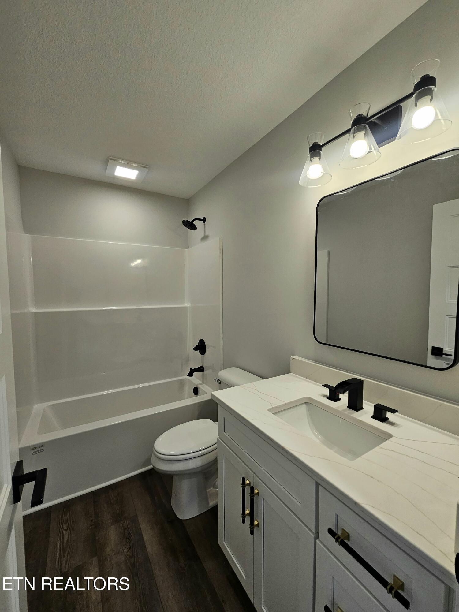 260 Thompson Road Madisonville, TN 37354 - Photo 24 of 34 20260120_104617