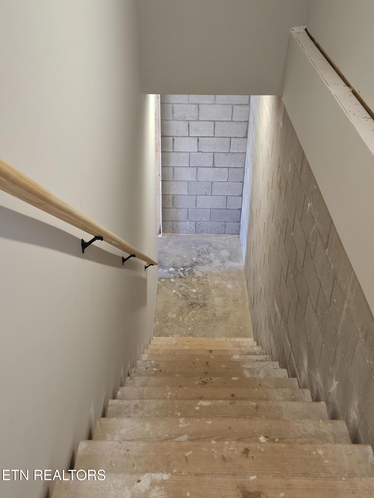 260 Thompson Road Madisonville, TN 37354 - Photo 28 of 34 20260120_102825