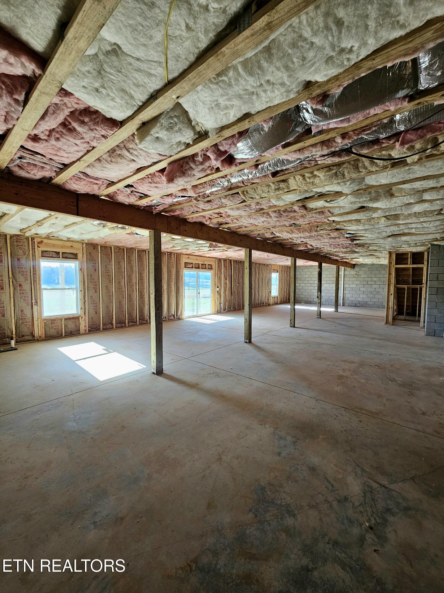 260 Thompson Road Madisonville, TN 37354 - Photo 32 of 34 20260120_104940