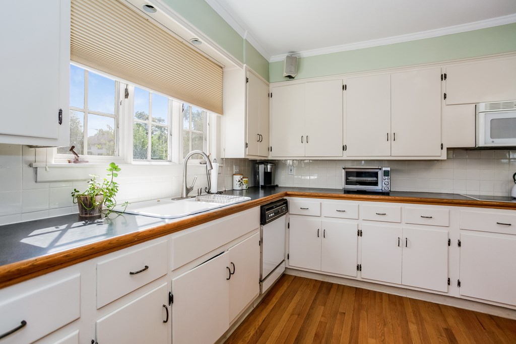50 Riverview Terrace Springfield, MA 01108 - Photo 14 of 33 Gallery Image 14