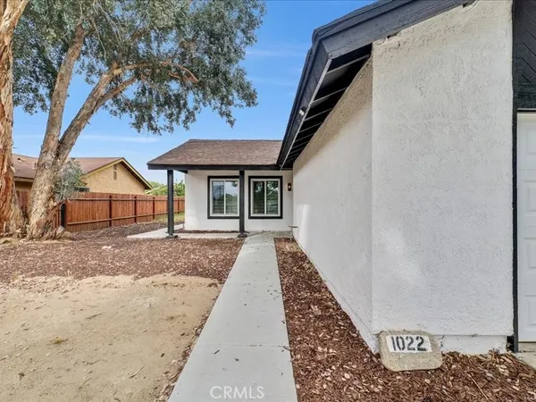 $3,000 | 1022 Ruby Drive, Perris, CA 92571