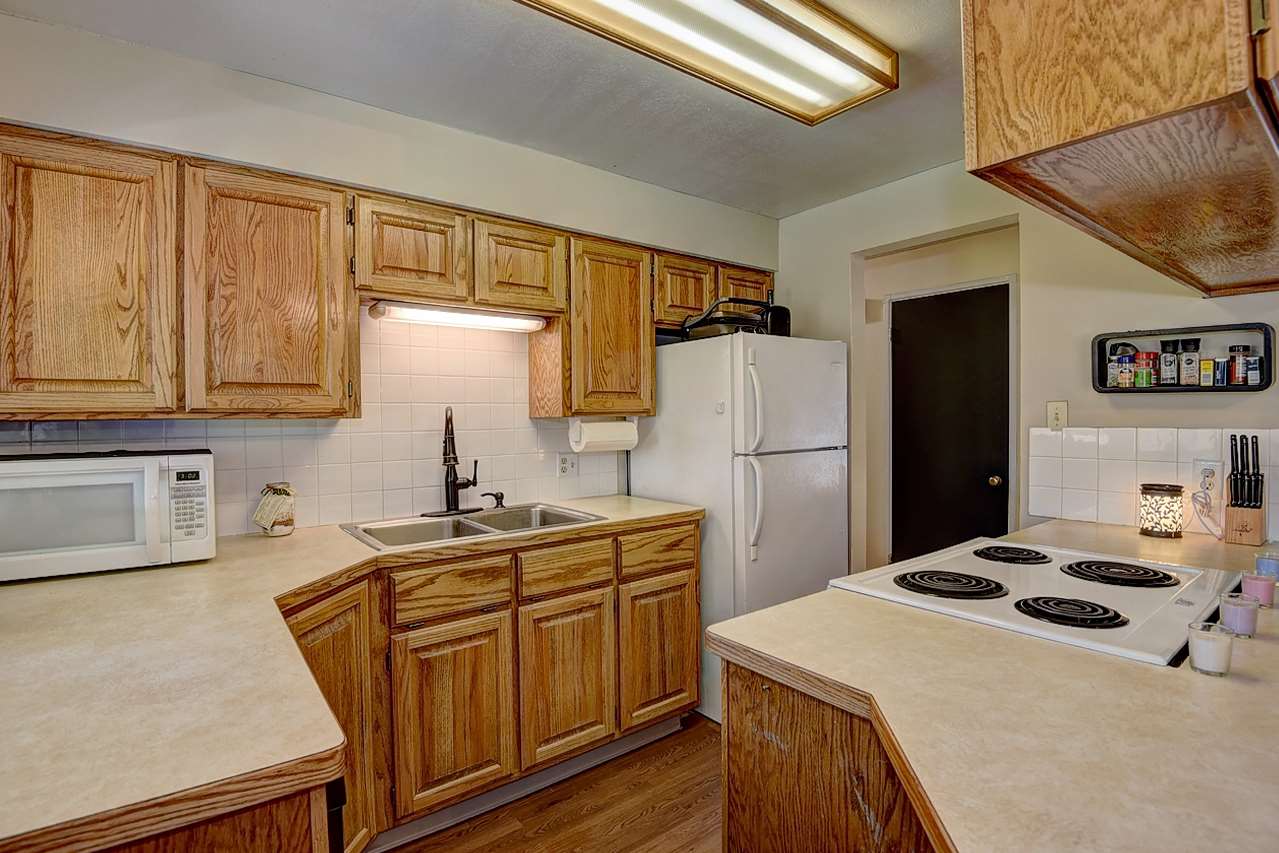 101 North Clinton Road Spokane Valley, WA 99216 - Photo 7 of 20