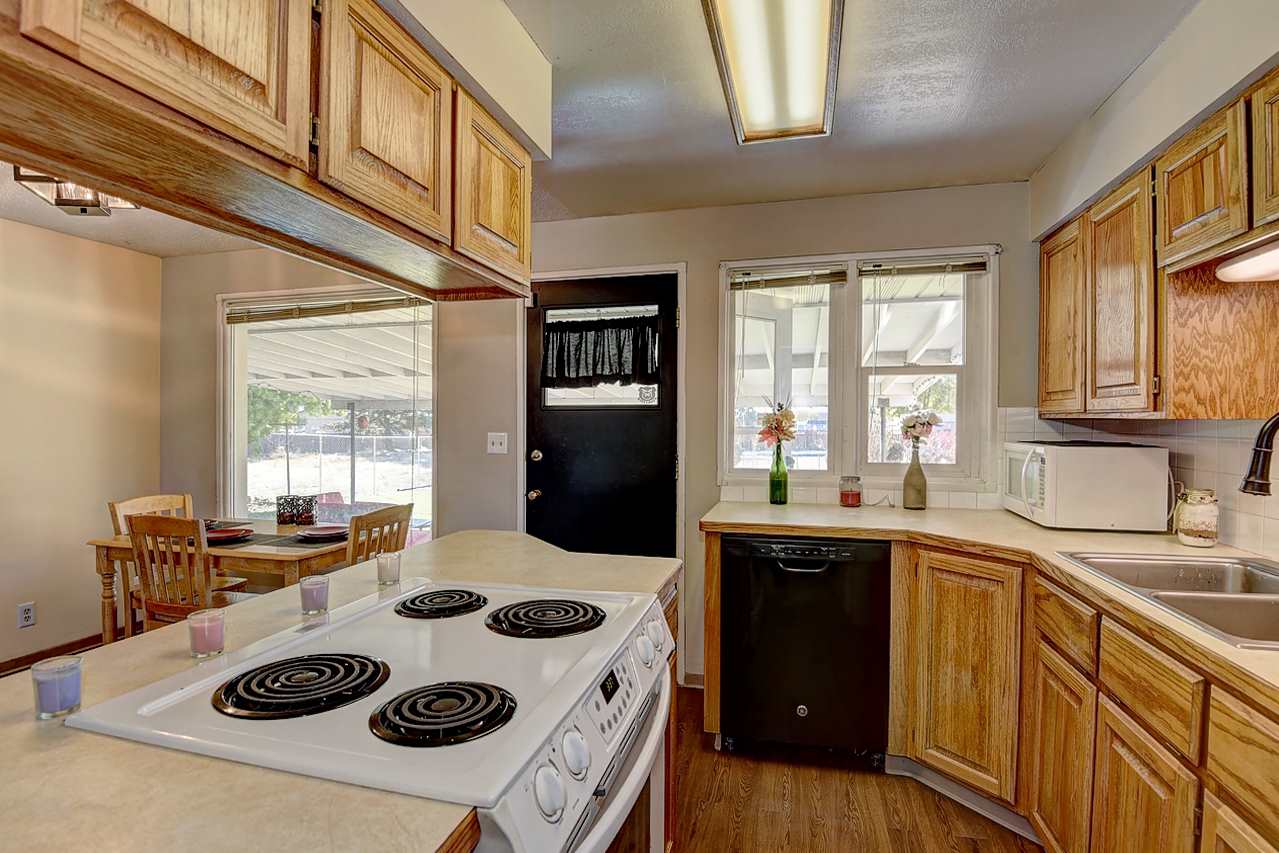 101 North Clinton Road Spokane Valley, WA 99216 - Photo 8 of 20