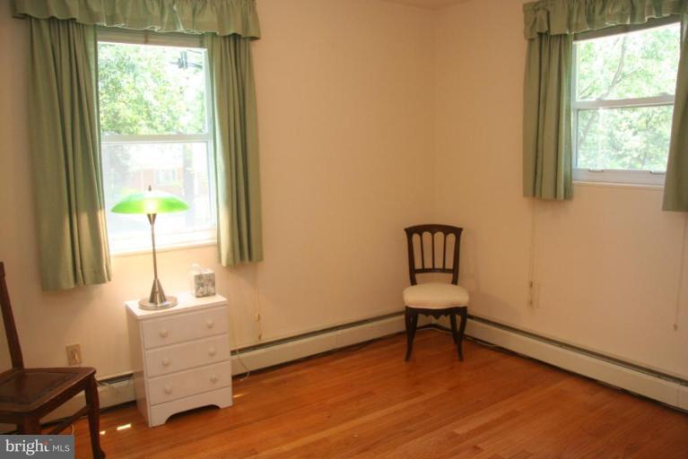 11904 Rocking Horse Road Rockville, MD 20852 - Photo 18 of 28 Bedroom #2