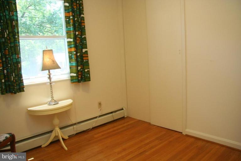 11904 Rocking Horse Road Rockville, MD 20852 - Photo 19 of 28 Bedroom #3