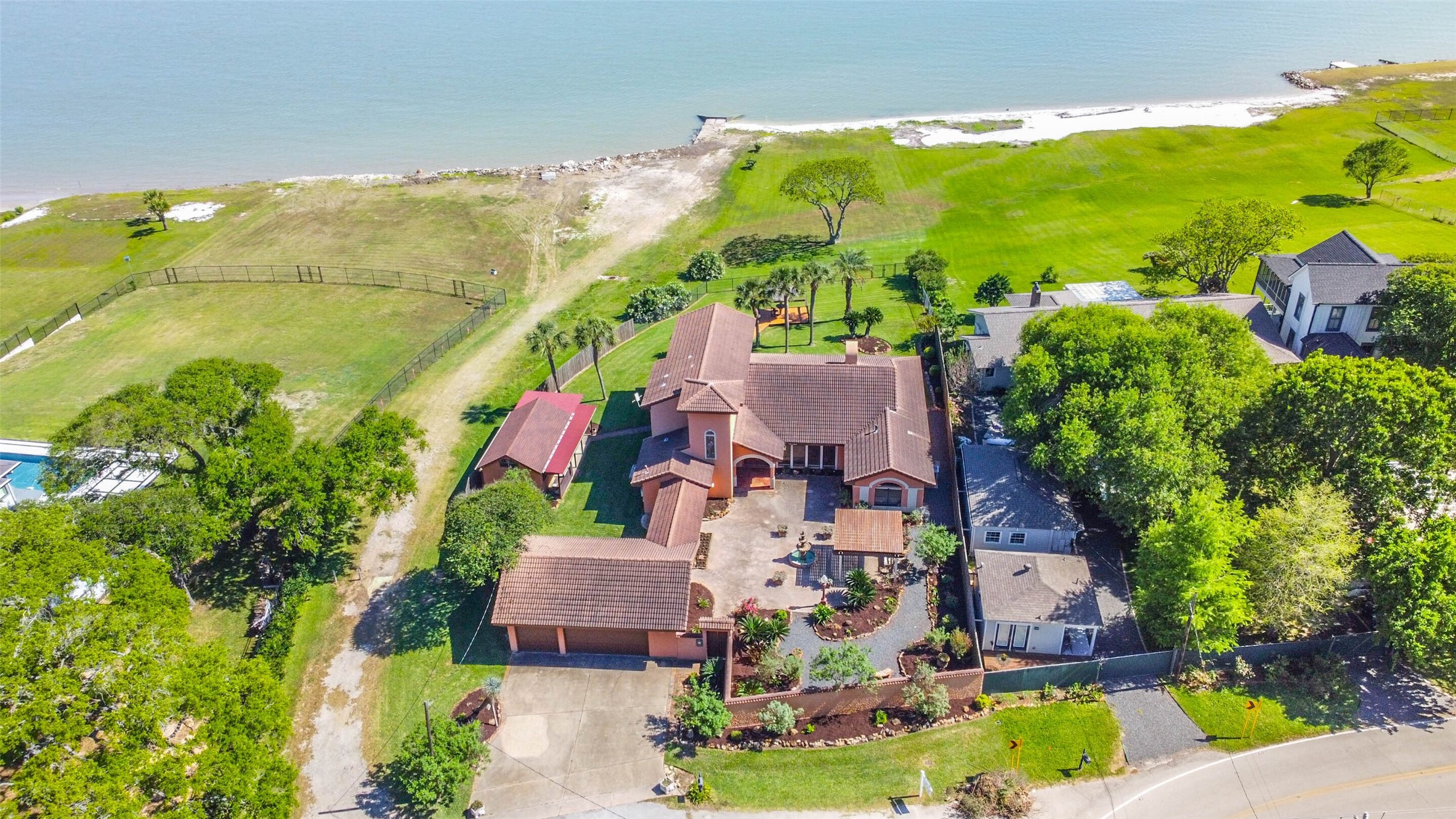 111 Bayridge Road La Porte, TX 77571 - Photo 47 of 50 Beautiful Aerial View!