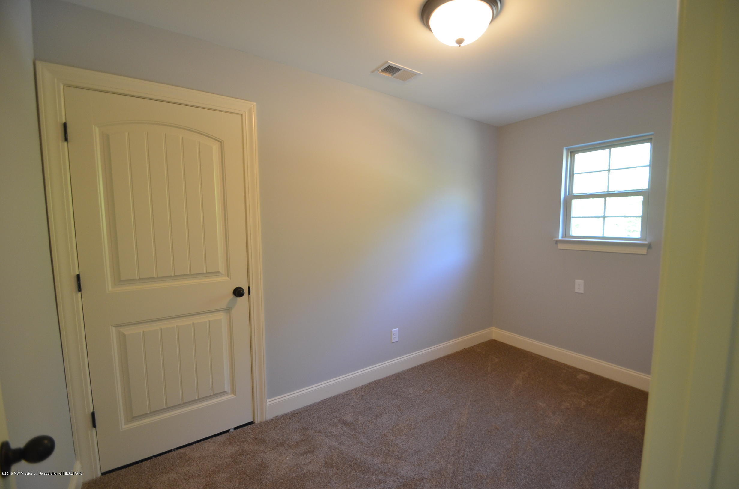 1702 Gwynn Road Nesbit, MS 38651 - Photo 18 of 24 Office area BR 2