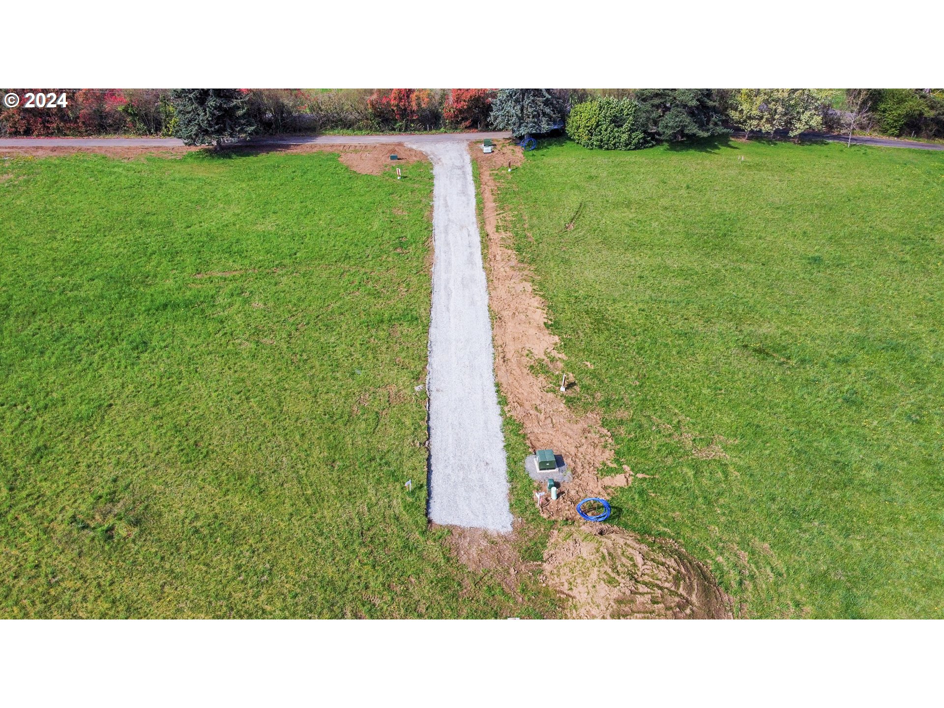 15622 Northeast Caples Road, Unit 3 Brush Prairie, WA 98606 - Photo 12 of 14 a open area with green field