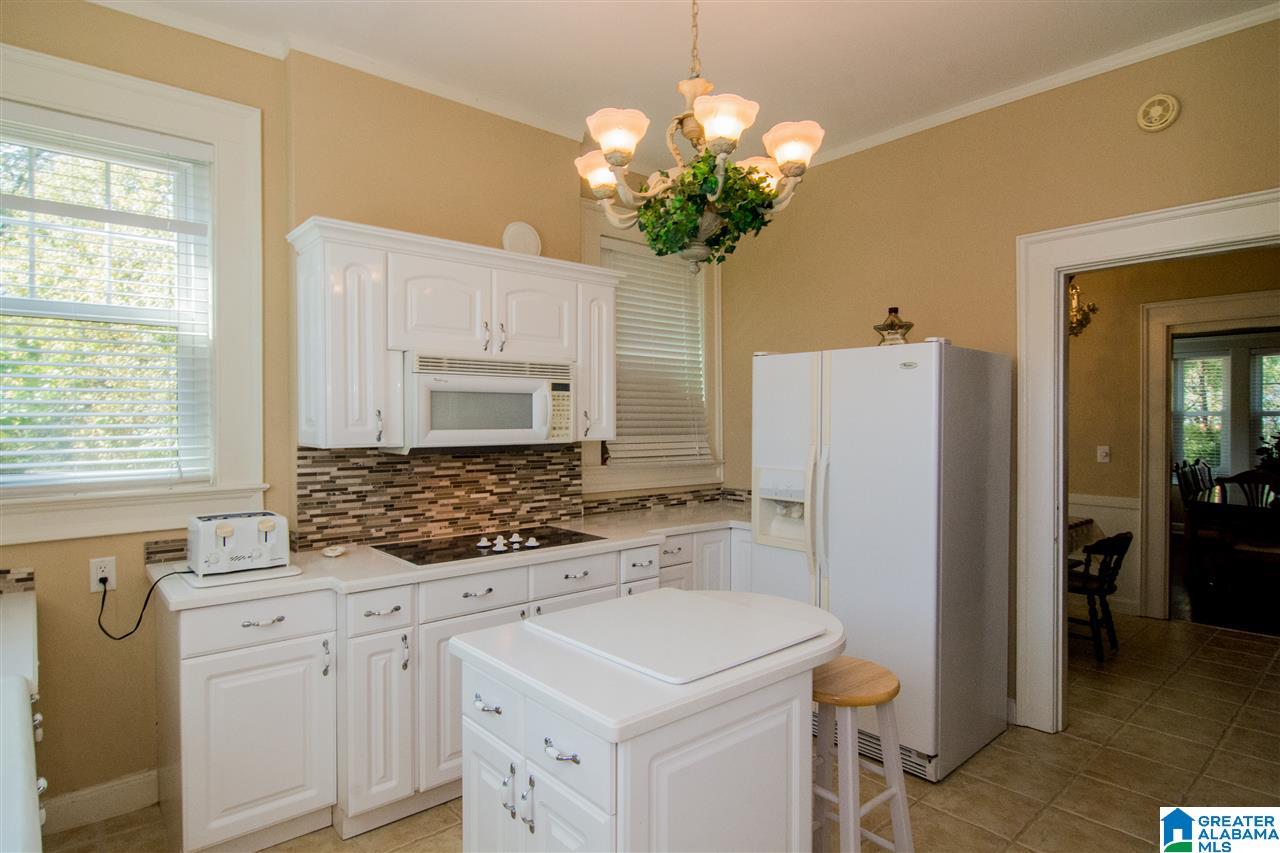 917 Shades Crest Road Birmingham, AL 35226 - Photo 18 of 50