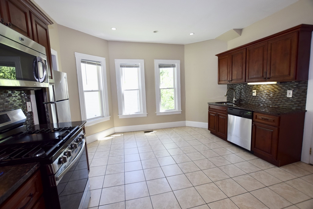 198 Reed Street, Unit 1 Rockland, MA 02370 - Photo 14 of 29