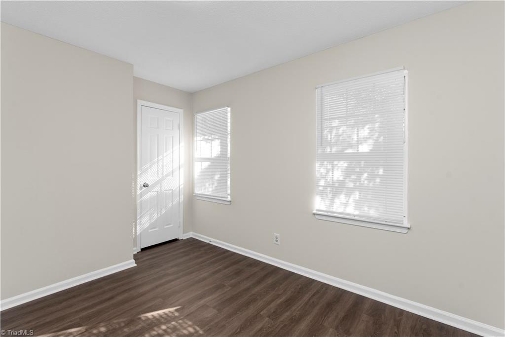 1311 West Meadowview Road, Unit H Greensboro, NC 27403 - Photo 12 of 16