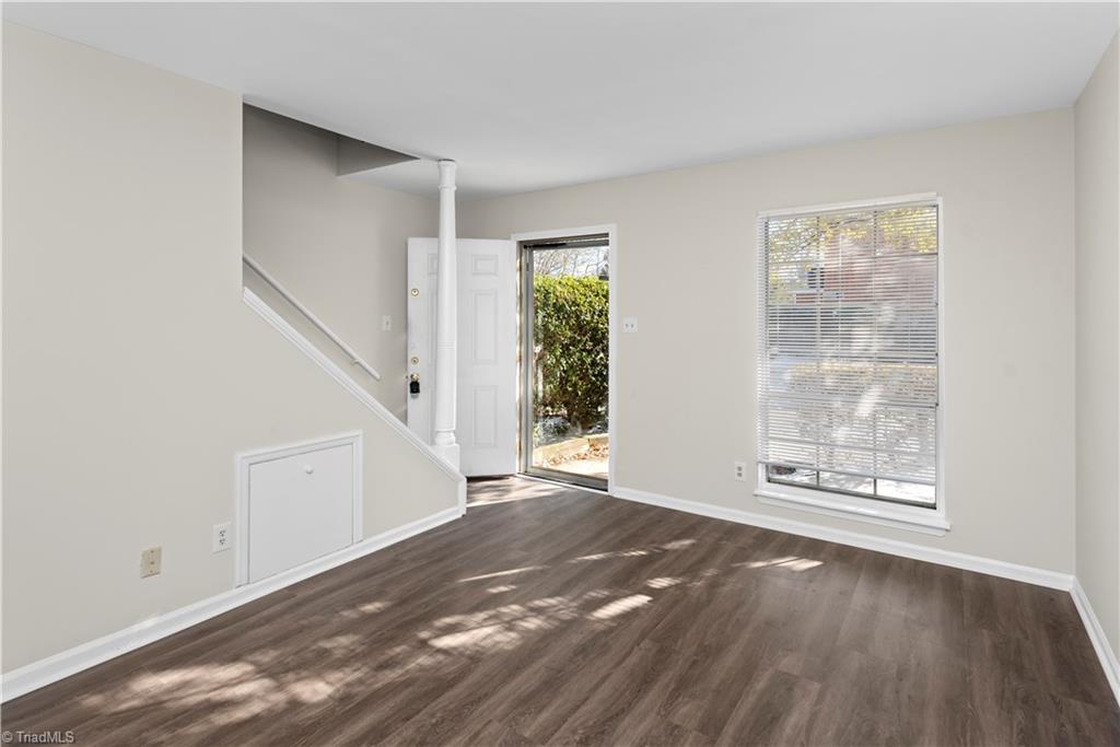 1311 West Meadowview Road, Unit H Greensboro, NC 27403 - Photo 13 of 16