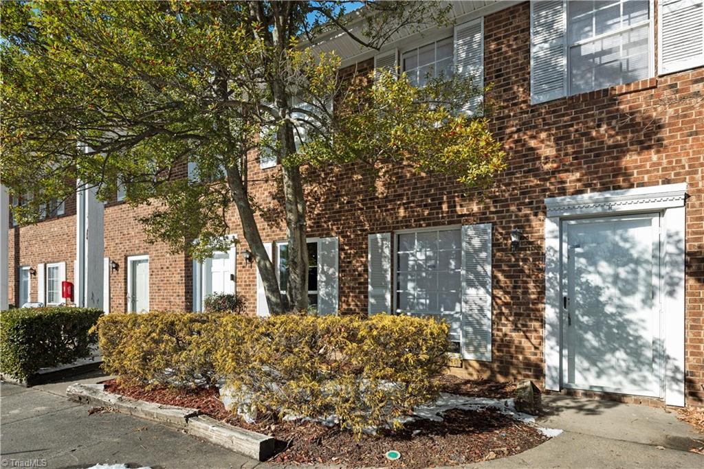 1311 West Meadowview Road, Unit H Greensboro, NC 27403 - Photo 2 of 16