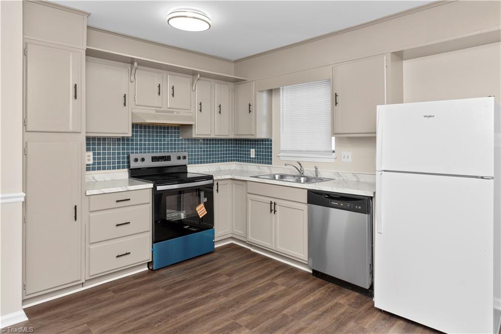 1311 West Meadowview Road, Unit H Greensboro, NC 27403 - Photo 6 of 16