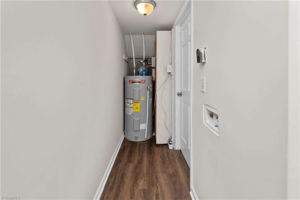 1311 West Meadowview Road, Unit H Greensboro, NC 27403 - Photo 7 of 16