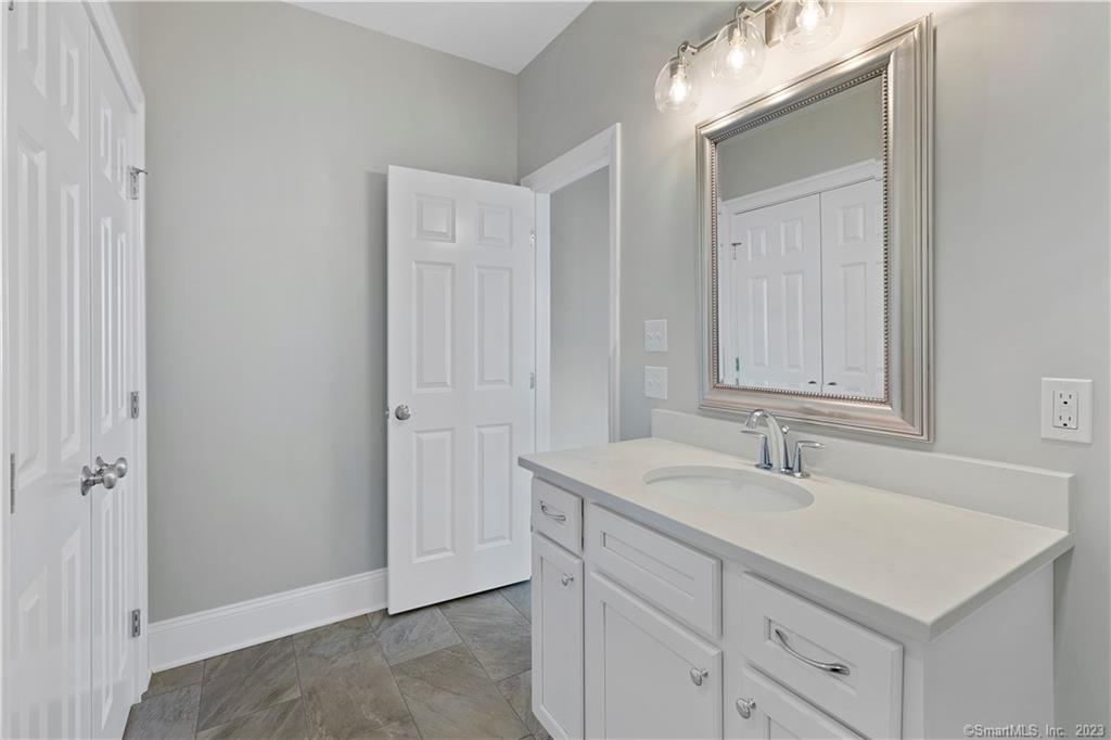 73 West Main Street, Unit 6 Clinton, CT 06413 - Photo 15 of 23