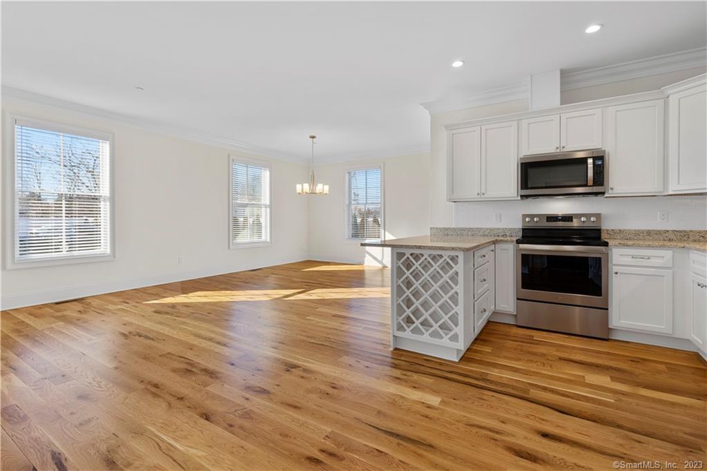 73 West Main Street, Unit 6 Clinton, CT 06413 - Photo 2 of 23