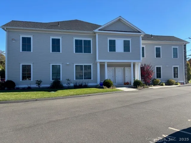 $2,100 | 73 West Main Street, Unit 6, Clinton, CT 06413