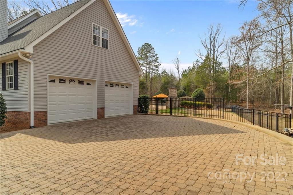1574 Dirt Road Lancaster, SC 29720 - Photo 4 of 36 a view of a backyard of house