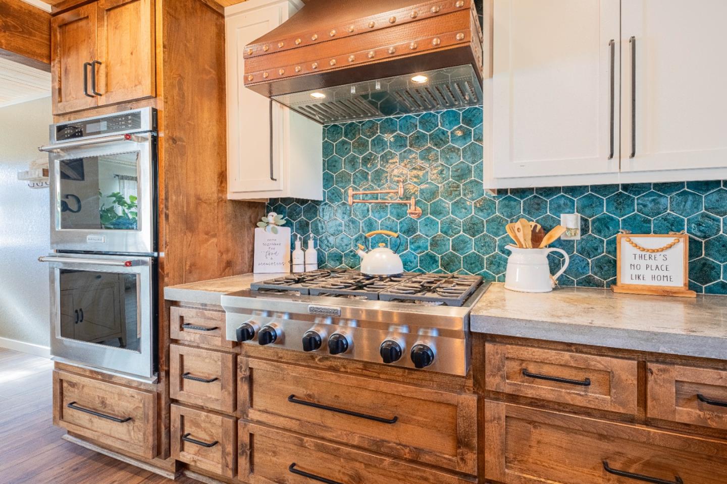 19112 Marjorie Road Salinas, CA 93907 - Photo 13 of 42