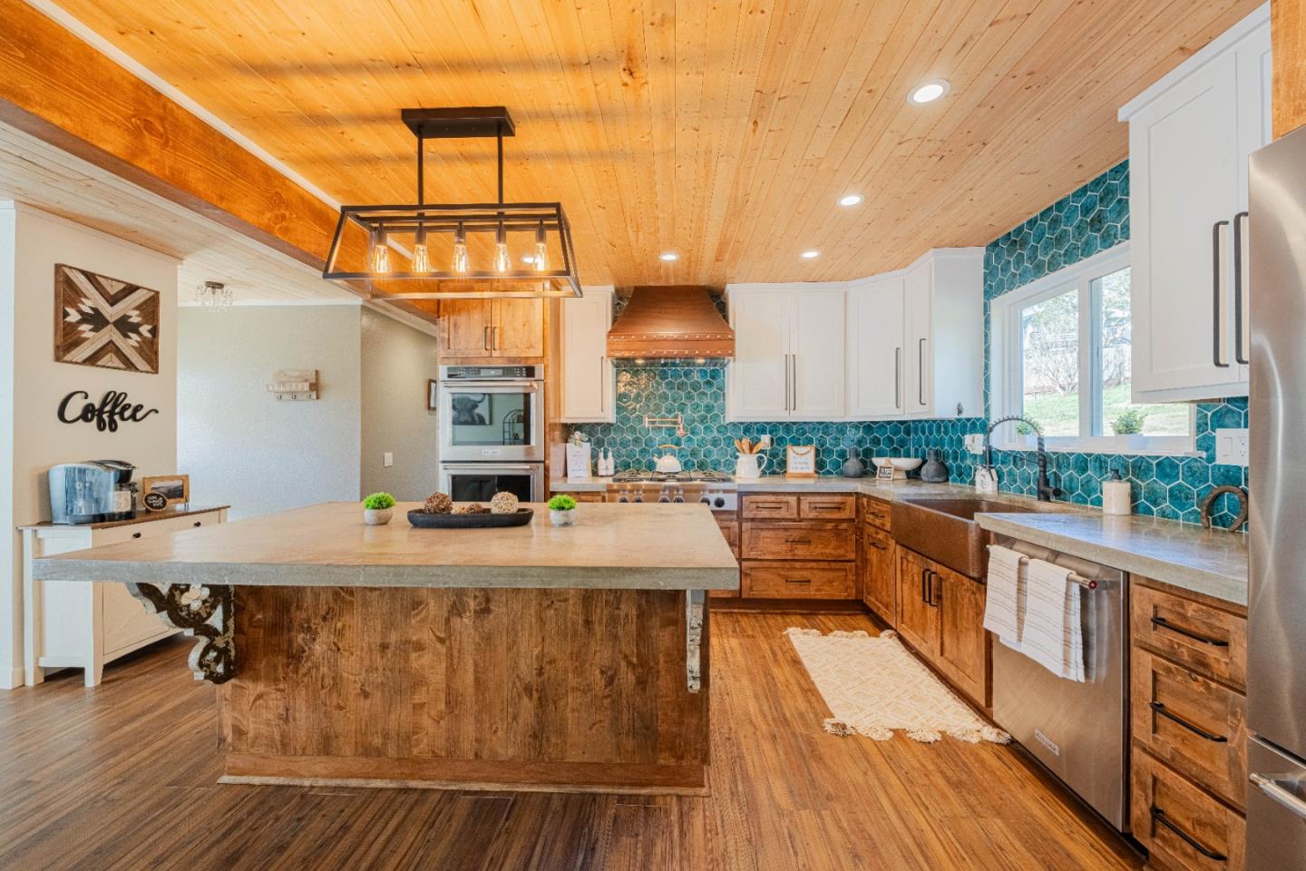 19112 Marjorie Road Salinas, CA 93907 - Photo 4 of 42