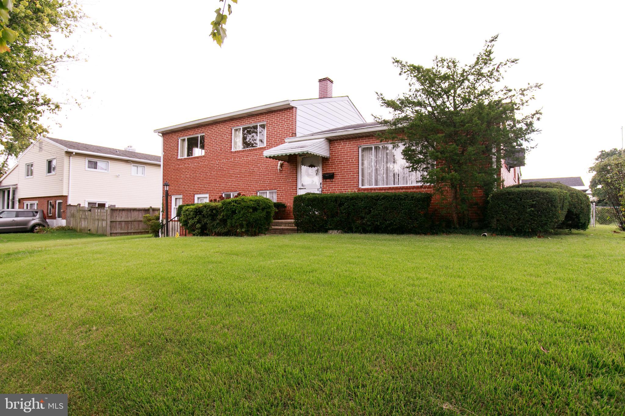 901 Prestwood Road Baltimore, MD 21228 - Photo 2 of 37